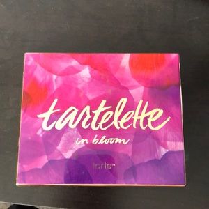 Tartelette in bloom eyeshadow palette